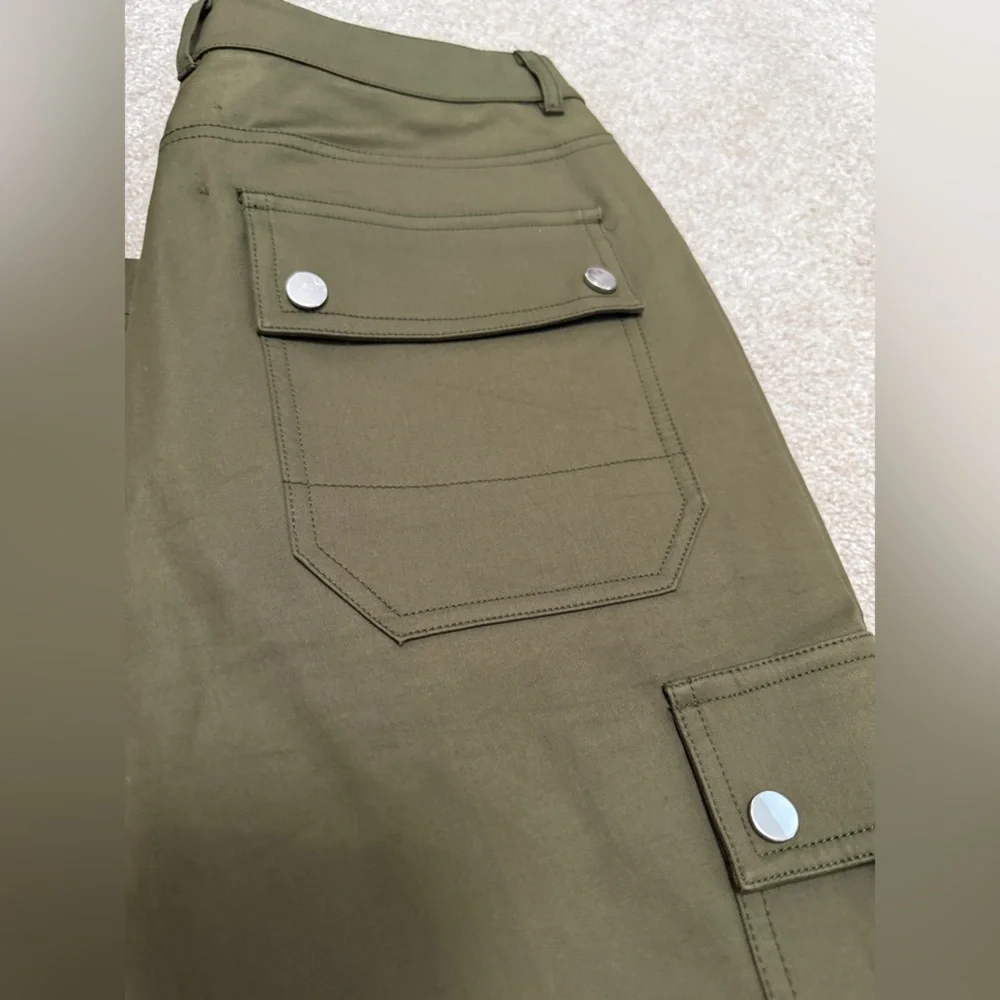 Michael Kors Collection - Spruce Cotton Crop Flare Cargo Pant - size 4 - NWT